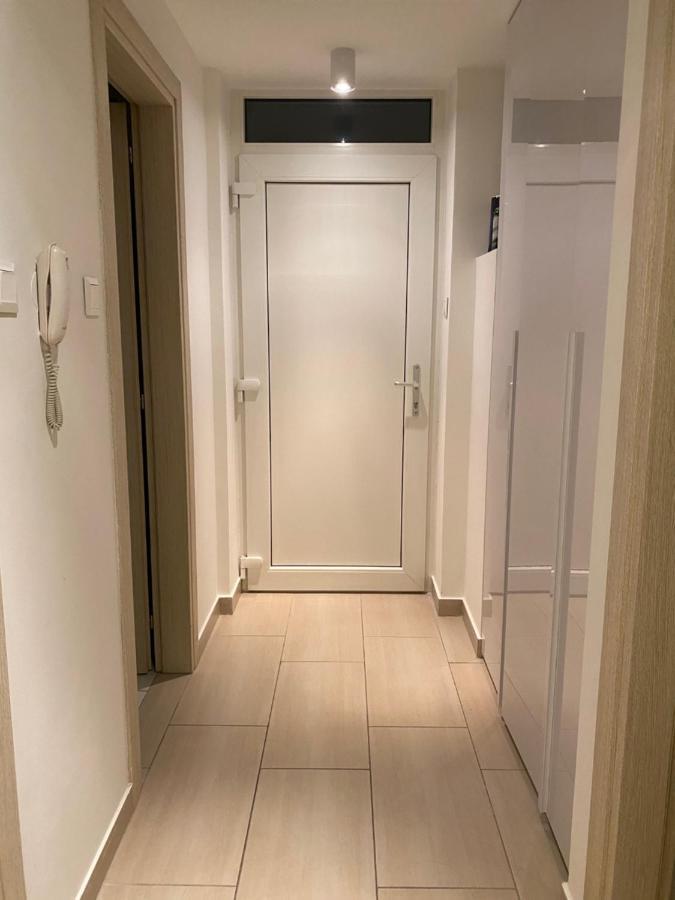 Parizsi Udvar I. Apartment Debrecen Buitenkant foto