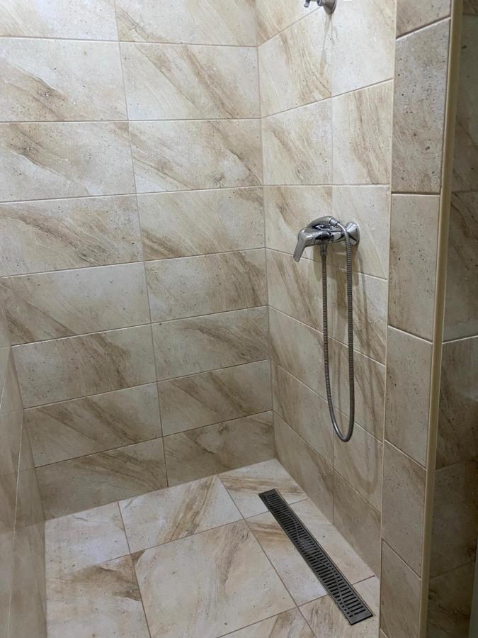 Parizsi Udvar I. Apartment Debrecen Buitenkant foto
