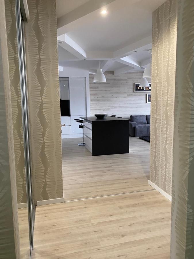 Parizsi Udvar I. Apartment Debrecen Buitenkant foto