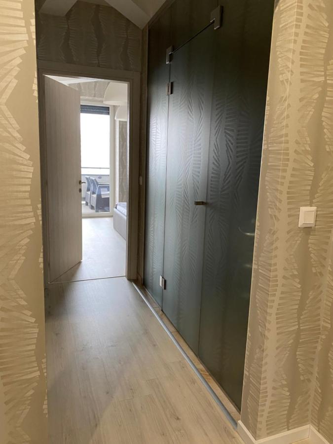 Parizsi Udvar I. Apartment Debrecen Buitenkant foto